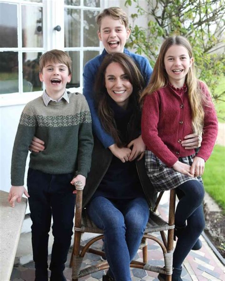 A Glimpse Of Nikki Haley Family Photos With Her Children