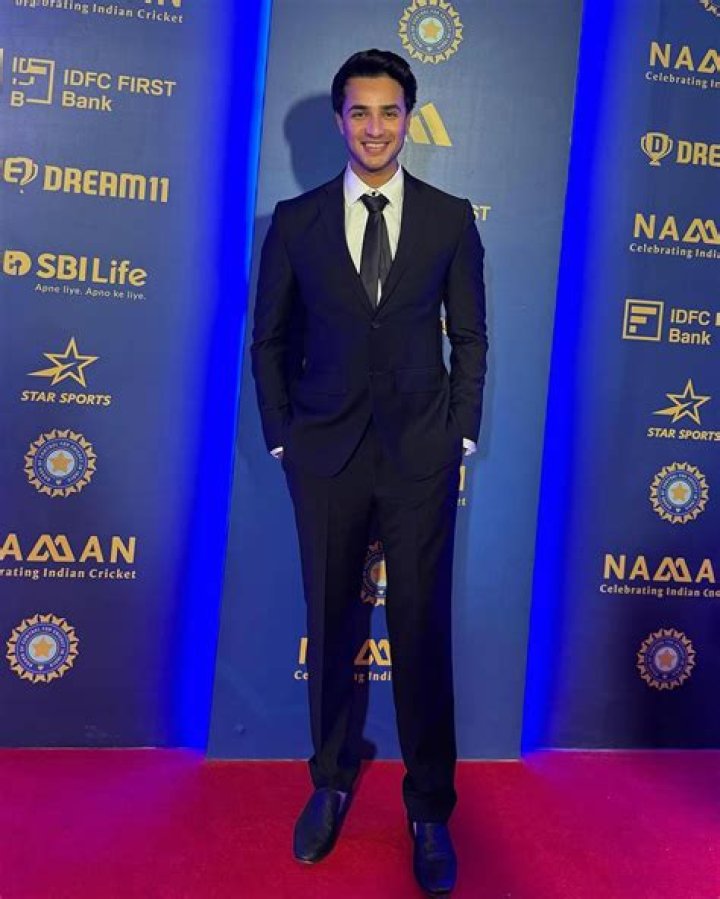 
Abhishek Sharma Height, Weight, Net Worth, Age, Birthday, Wikipedia, Who, Nationality, Biography 