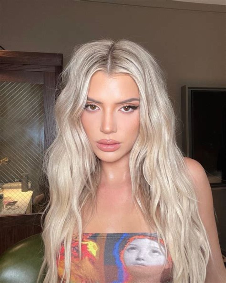 Alissa Violet Height, Age, Boyfriend, Biography, Wiki, Net Worth