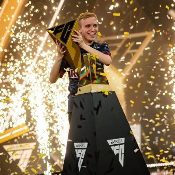 Anders Vejrgang Height, Weight, Net Worth, Age, Birthday, Wikipedia, Who, Instagram, Biography