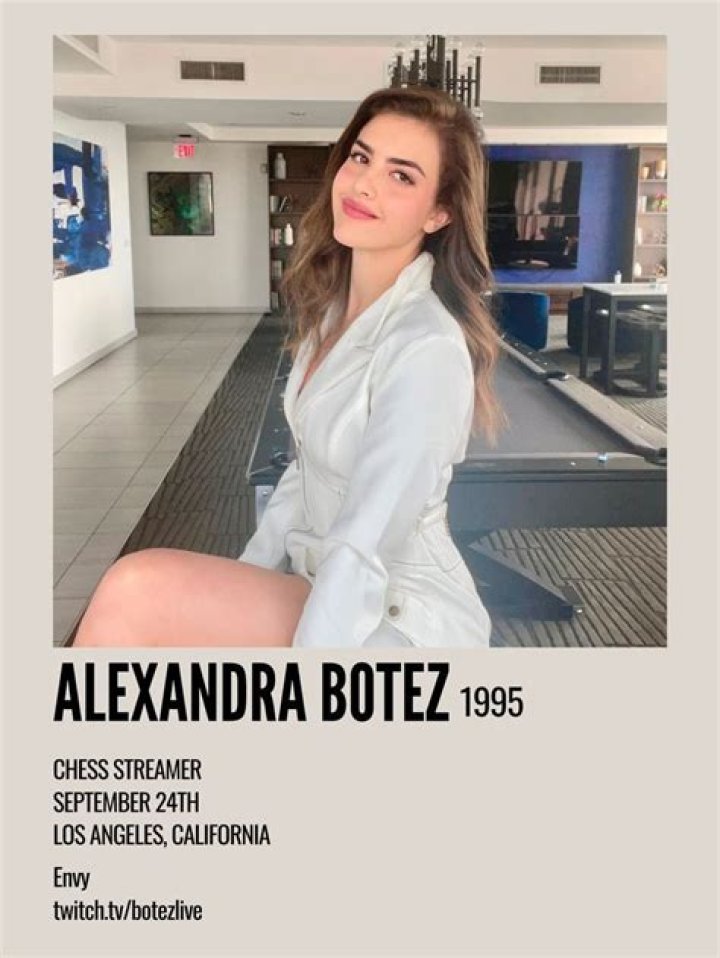 Andrea Botez Height, Weight, Net Worth, Age, Wiki, Who, Instagram, Biography