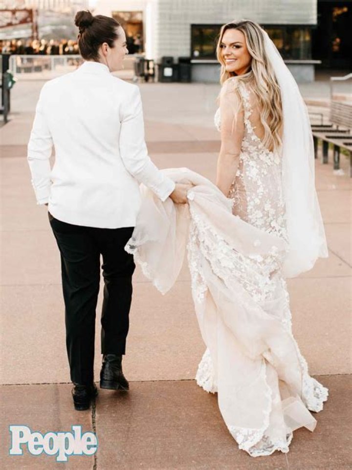 Are Eamon And Bec Married And Still Together 2022? Breast Cancer Surgery Update & More