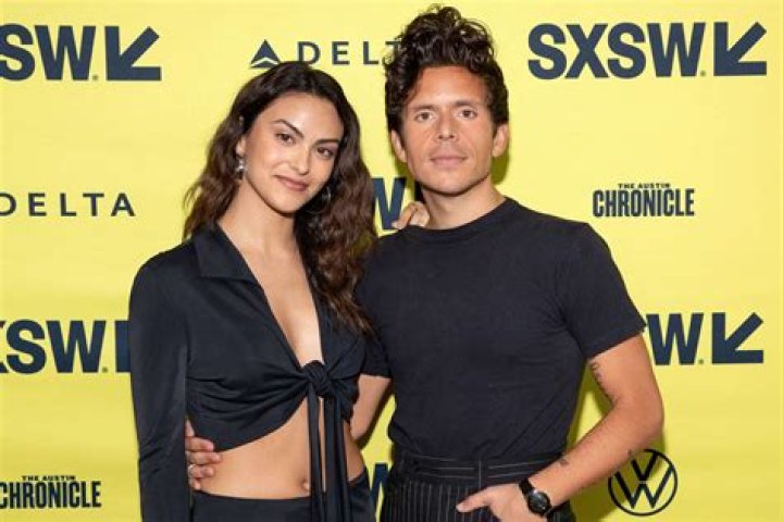 Camila Mendes Height, Age, Boyfriend, Biography, Wiki, Net Worth