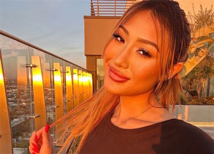 
Carla Luxx Height, Weight, Net Worth, Age, Birthday, Wikipedia, Who, Instagram, Biography 