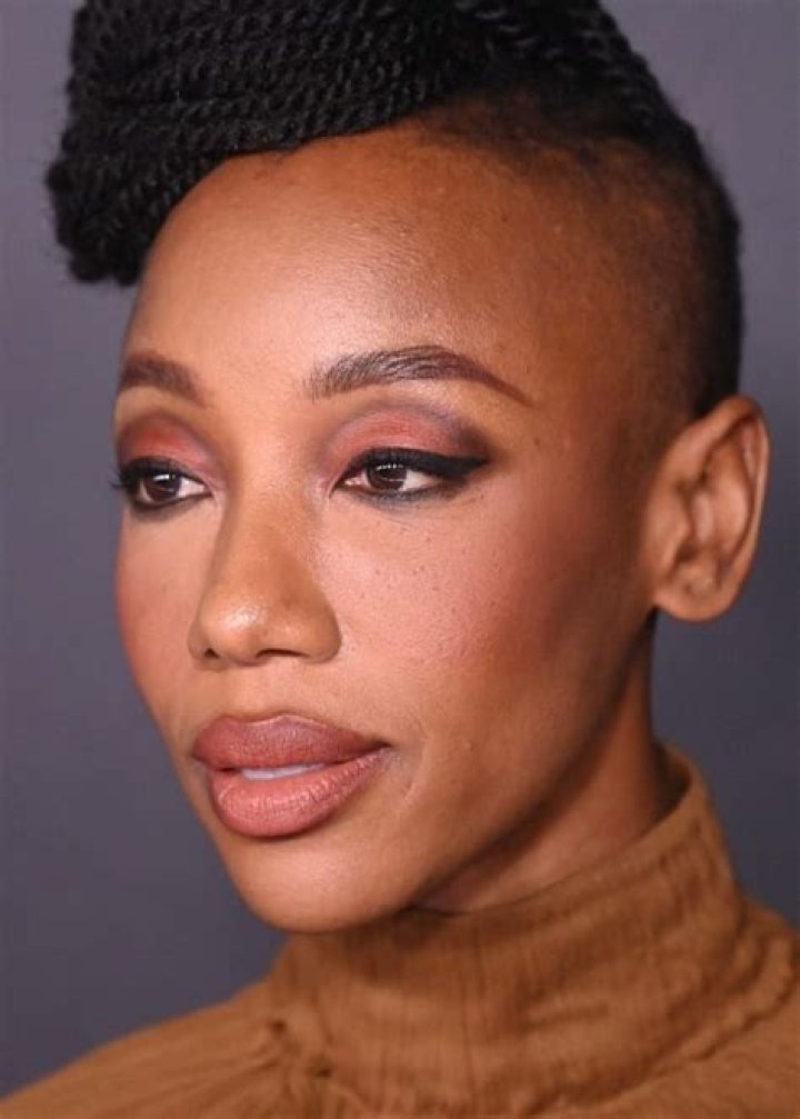 
Charmaine Bingwa Height, Weight, Net Worth, Age, Birthday, Wikipedia, Who, Nationality, Biography 