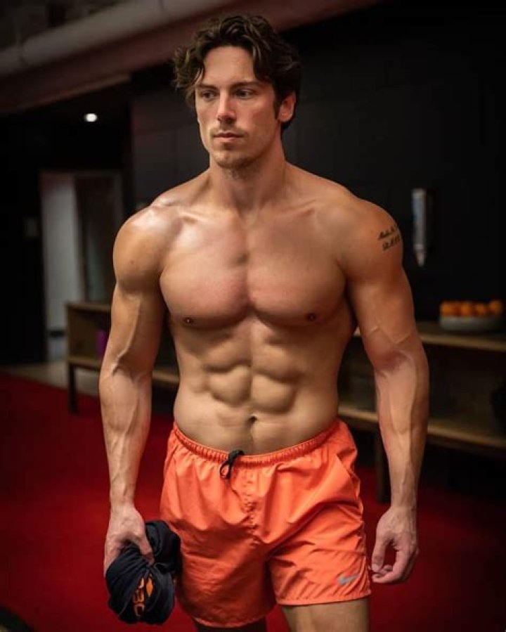 
Craig Reynolds Height, Weight, Net Worth, Age, Birthday, Wikipedia, Who, Nationality, Biography 