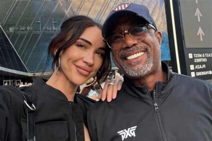 Darius Rucker Height, Weight, Net Worth, Age, Birthday, Wikipedia, Who, Nationality, Biography