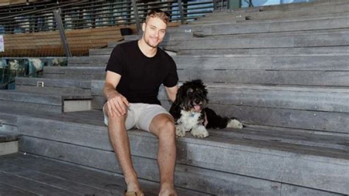 Does Sean Kuraly Have A Girlfriend? Everything To Know About His Dating History