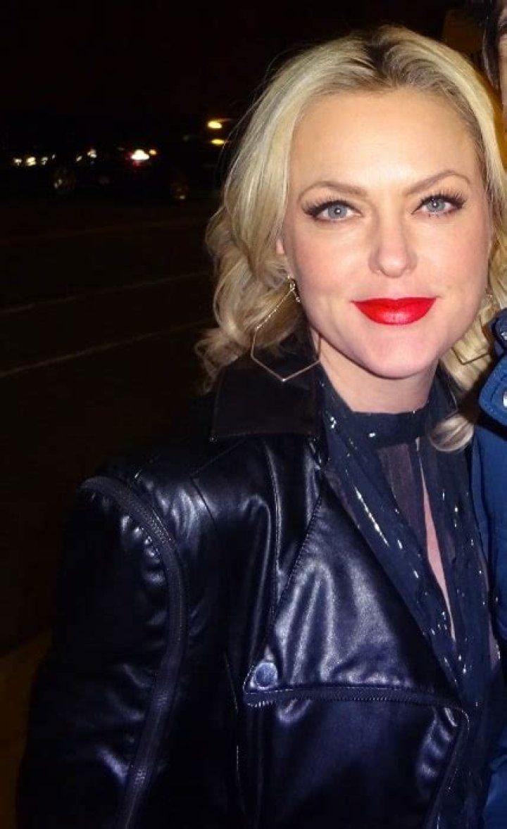 Elaine Hendrix Height, Weight, Net Worth, Age, Birthday, Wikipedia, Who, Nationality, Biography