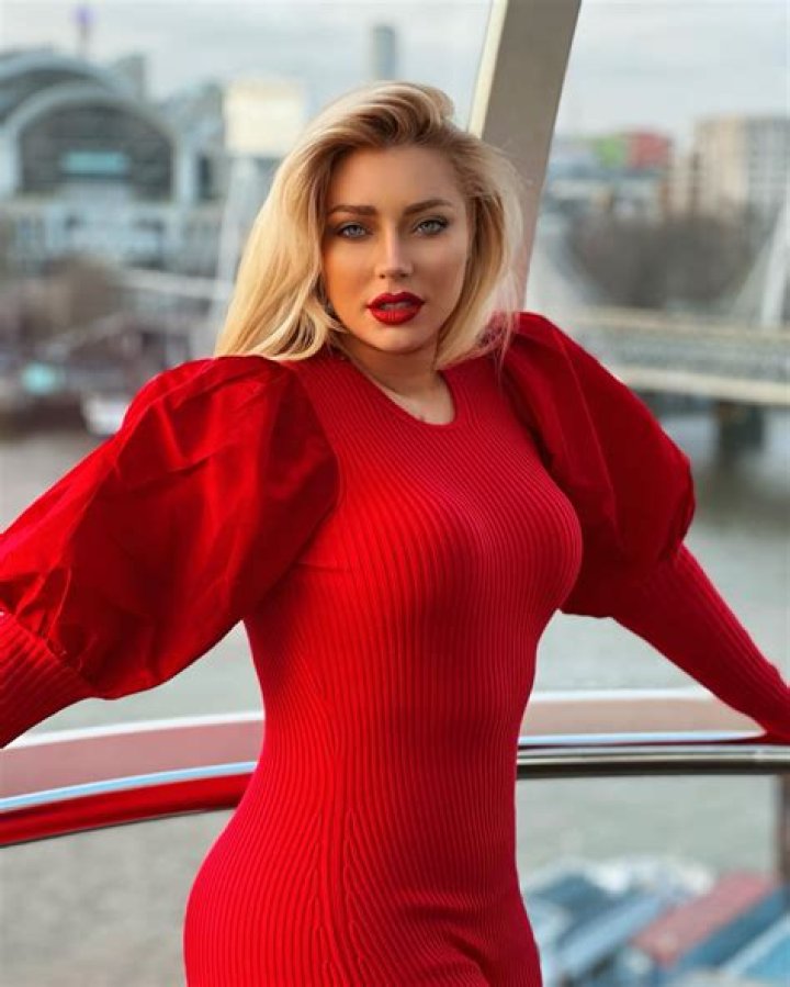 Elizaveta Apushkina Height, Weight, Net Worth, Age, Birthday, Wikipedia, Who, Instagram, Biography