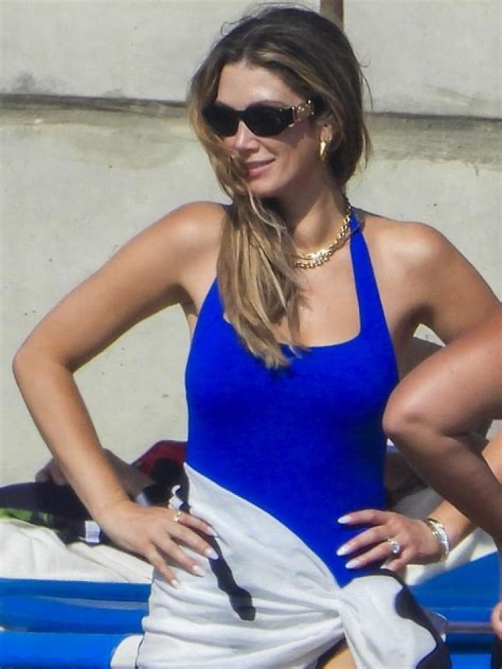 
Eugenie Bouchard Dazzles In Bikini As She Hits The Beach With A Mystery Boyfriend 