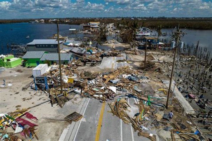
Florida man escapes treacherous Hurricane Ian flooding on raft ‘like Huckleberry Finn’ 