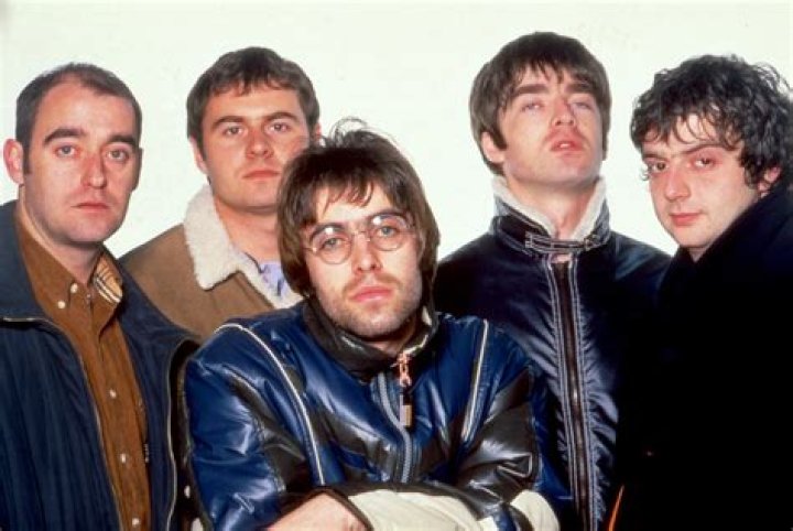 
Get To Know Paul Arthurs Net Worth 2022 As ‘Bonehead’ Actor Reveals Cancer Diagnosis 