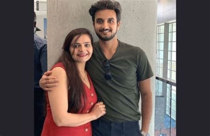 
Harshal Patel Height, Weight, Net Worth, Age, Birthday, Wikipedia, Who, Nationality, Biography 