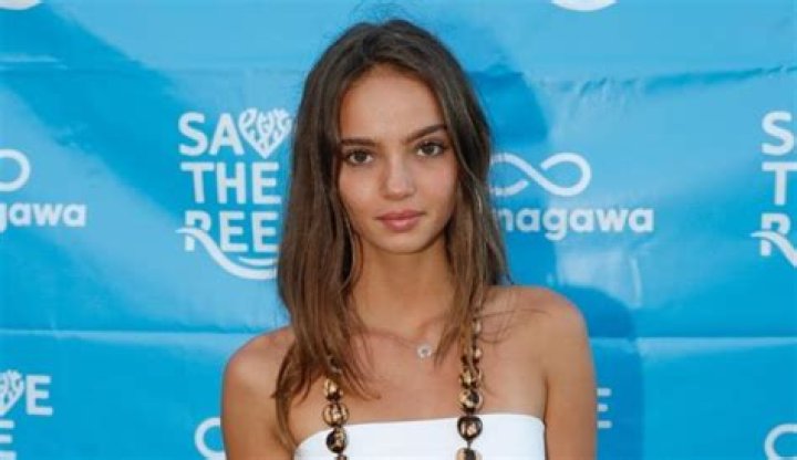 
Inka Williams Bio – Facts About The French-Australian Blogger-Turned Model 
