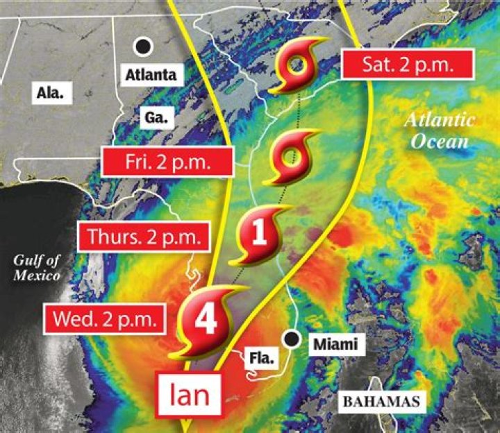 
Intense video shows devastating impact of Hurricane Ian on Fort Myers 