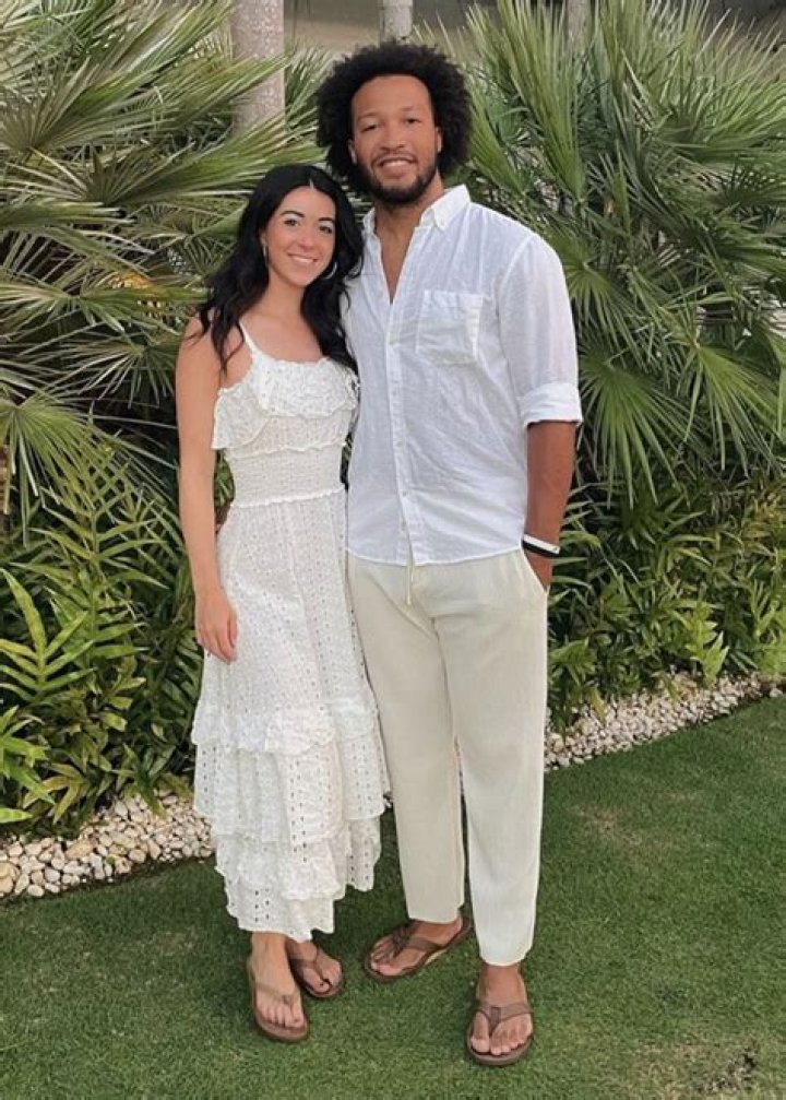 Is Jalen Brunson Married To Girlfriend Ali Marks? Wife To Be Age Difference And Family Life