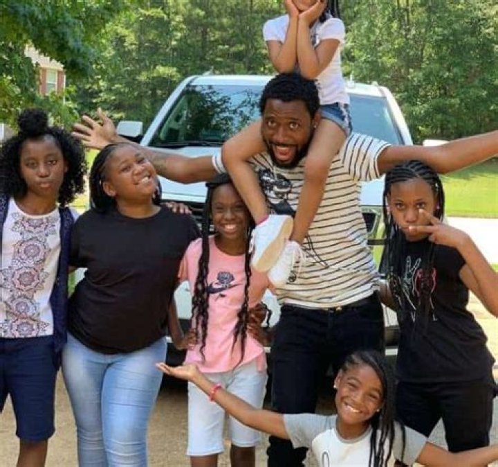 
Is Kountry Wayne Married to Wife? Or Dating a Girlfriend? 