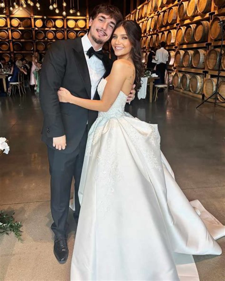 
Is Mads Lewis Married? His Bio, Age, TikTok, Boyfriend and Family 
