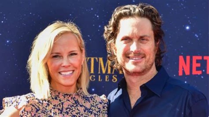 
Is Oliver Hudson Married? Oliver Hudson Age, Height, Weight, Wife, Kids, Net Worth And More 