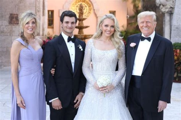 
Is Tiffany Trump Married? Her Wiki, Age, Boyfriend and Affair 