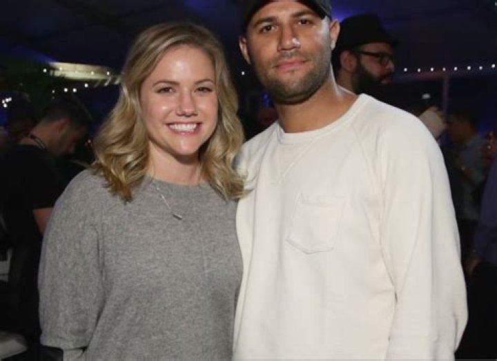 
Jaymee Sire And Boyfriend Justin Aharoni Love To Go On Food Adventures Together 