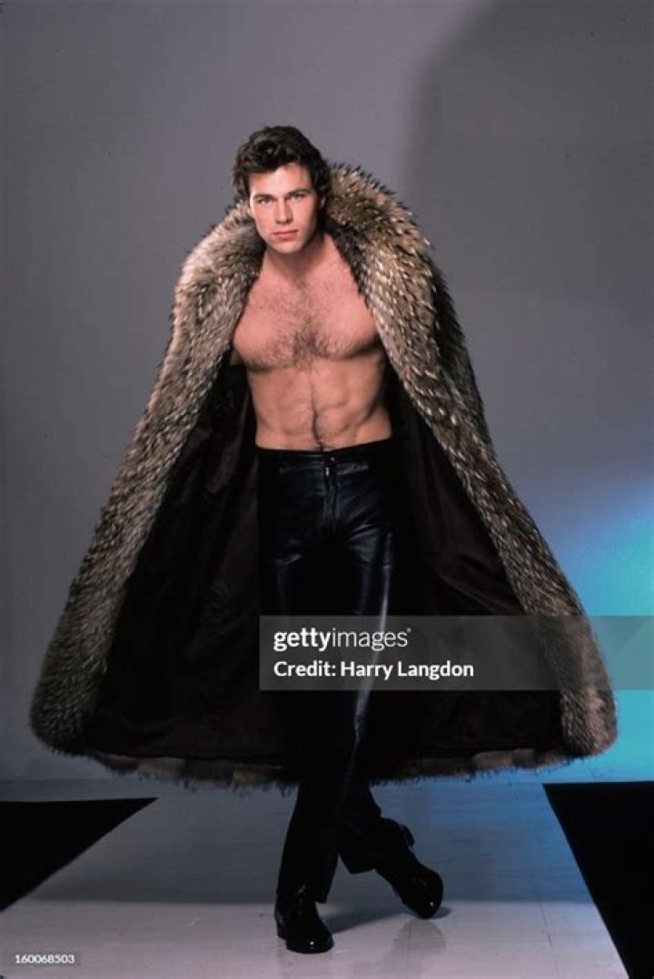 Jon Erik Hexum Height, Weight, Net Worth, Age, Birthday, Wikipedia, Who, Nationality, Biography
