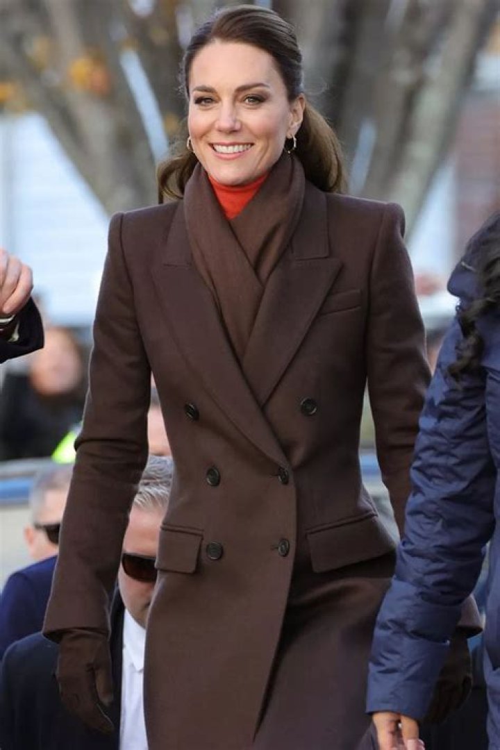 
Kate Middleton and Prince William Bundle up for Visit to Boston Harbor 