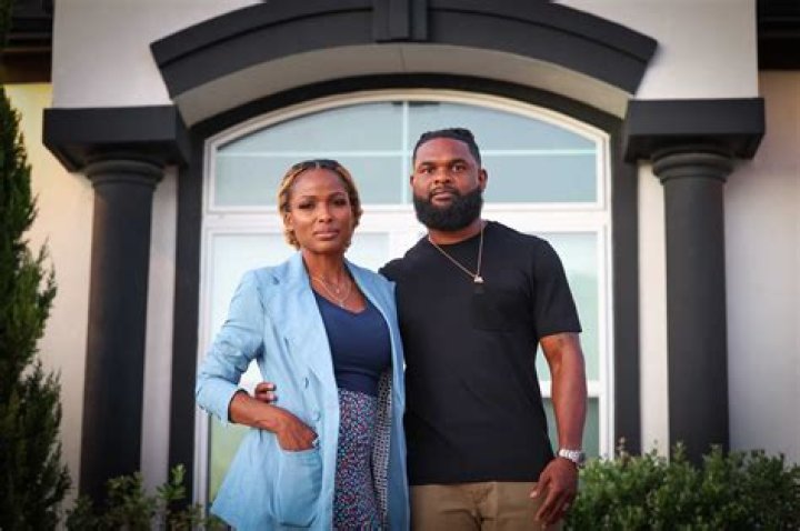 
Kenya Barris Has A Real Estate Agent Mother and A Factory Worker Father 