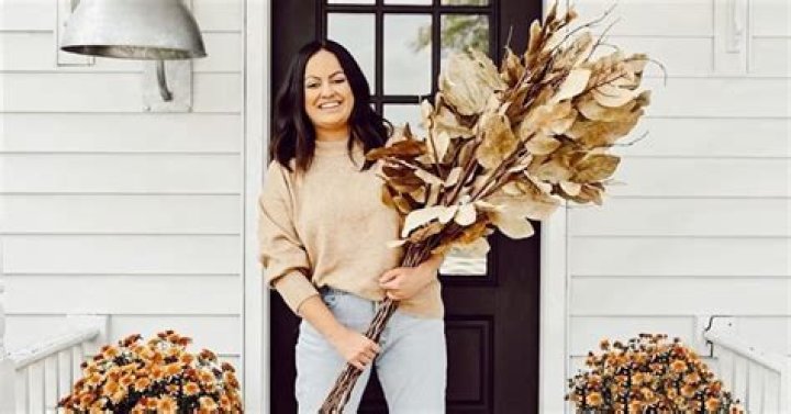 Liz Marie Galvan Height, Weight, Net Worth, Age, Birthday, Wikipedia, Who, Nationality, Biography