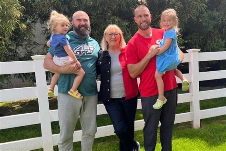 
Meet Verisign Stratton Sclavos Wife Jody Sclavos- Does He Have Daughter? 