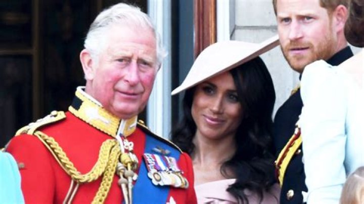 
Meghan Markle Was Not Invited to Join Royal Family Amid Queen Elizabeth’s Death, Royal Expert Says 