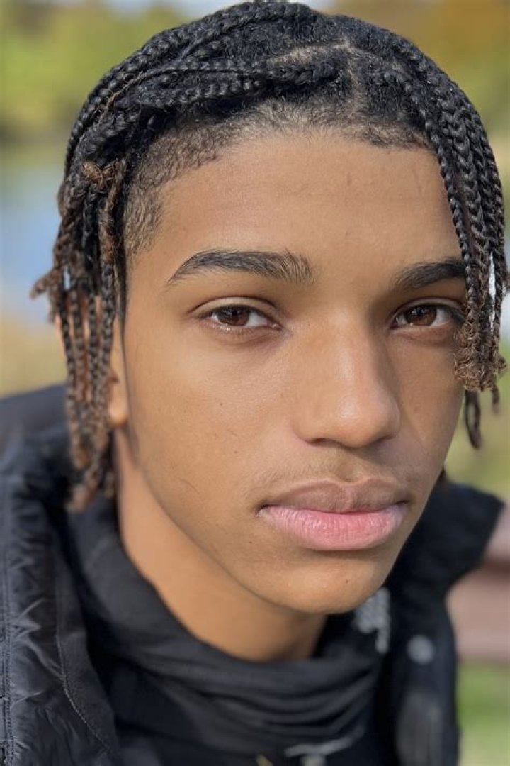 
Miguel Chavis Age, Birthday, Wikipedia, Who, Nationality, Biography 