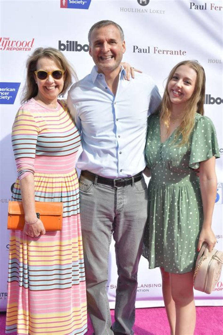 Monica Horan Rosenthal Height, Weight, Net Worth, Age, Birthday, Wikipedia, Who, Instagram, Biography