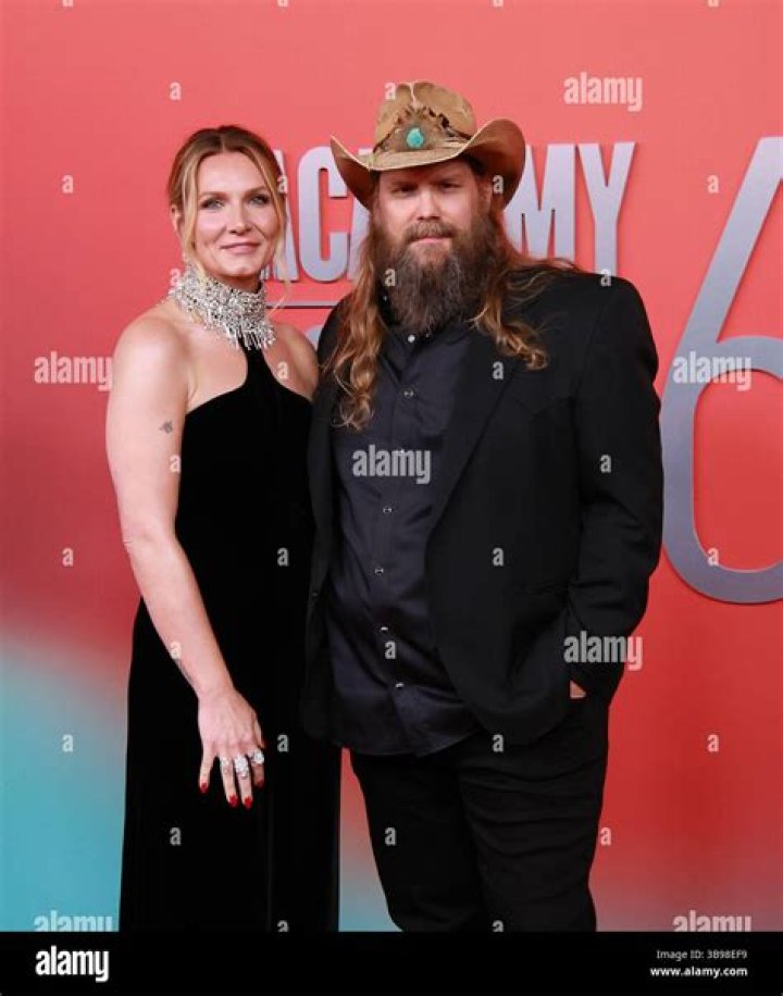 Morgane Stapleton Height, Weight, Net Worth, Age, Birthday, Wikipedia, Who, Instagram, Biography