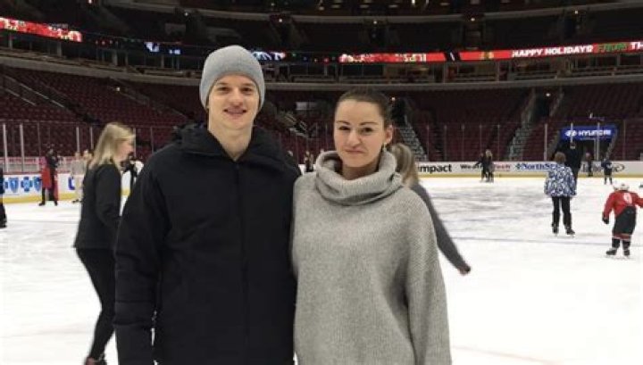 
NHL Center David Kampf Wife Eliska Stedronska Is A Crossfit Athlete 