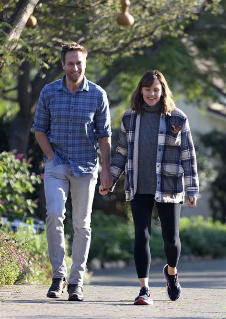Olivia Z. Cote: Who Is She Dating Now? Meet Free Guy Actress On Instagram