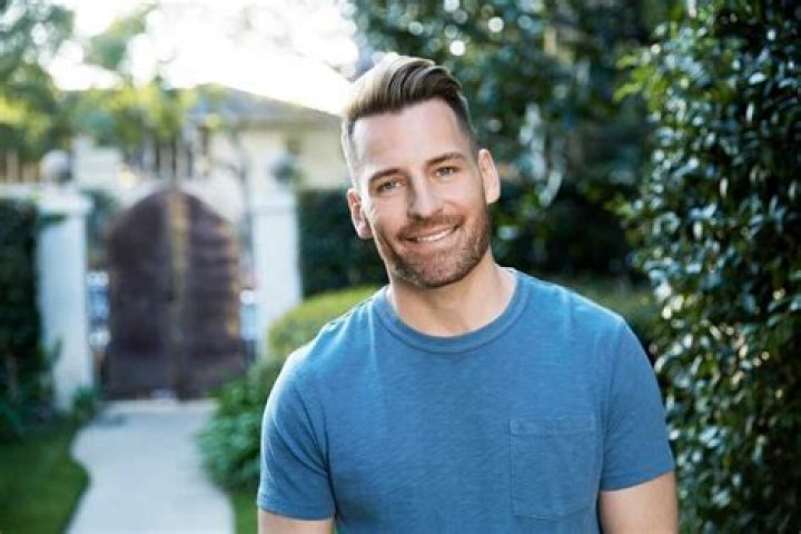 
Orlando Soria Height, Weight, Net Worth, Age, Birthday, Wikipedia, Who, Instagram, Biography 