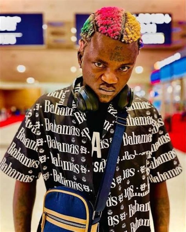 
Portable Sacks All His Studio Staff For Making Only N7k In One Month 
