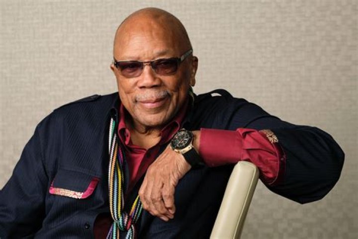 
Quincy Bassey Height, Weight, Net Worth, Age, Birthday, Wikipedia, Who, Nationality, Biography 