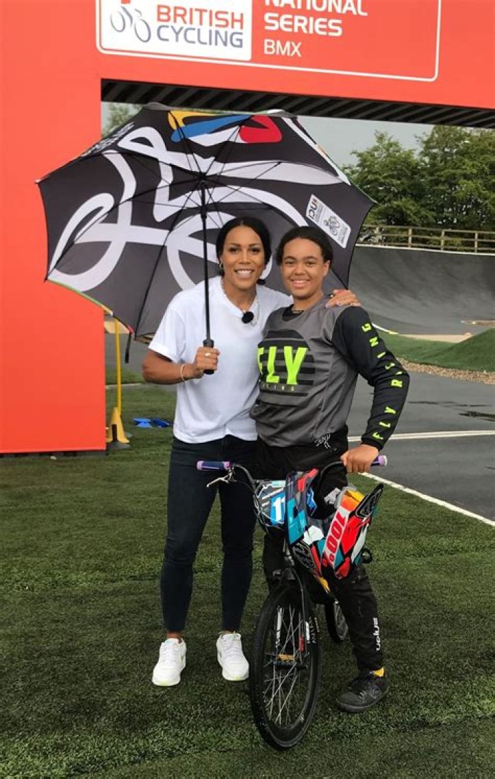 
Shanaze Reade Girlfriend and Net Worth Of 4 Million Dollars, Is BMX Rider Married? 