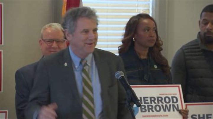 Sherrod Brown Height, Age, Wife, Biography, Wiki, Net Worth