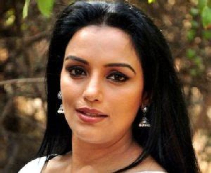 Shweta Menon Height, Weight, Net Worth, Age, Birthday, Wikipedia, Who, Instagram, Biography