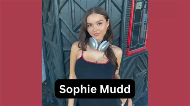 
Sophie Mudd Biography: 10 Things About The Instagram Star 