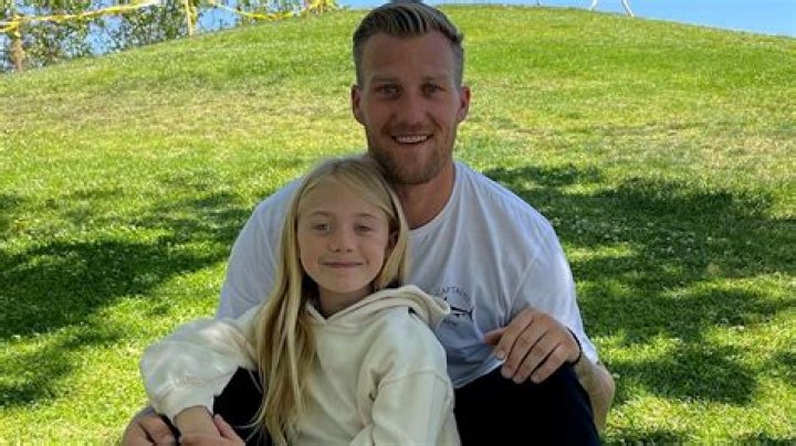 
Steve Hutchinson’s Death: A Tragic Loss to the Teaching Community 