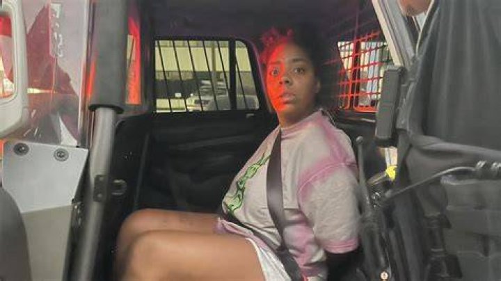 
Texas woman arrested for trying to sell car she rented — for cut-rate price 