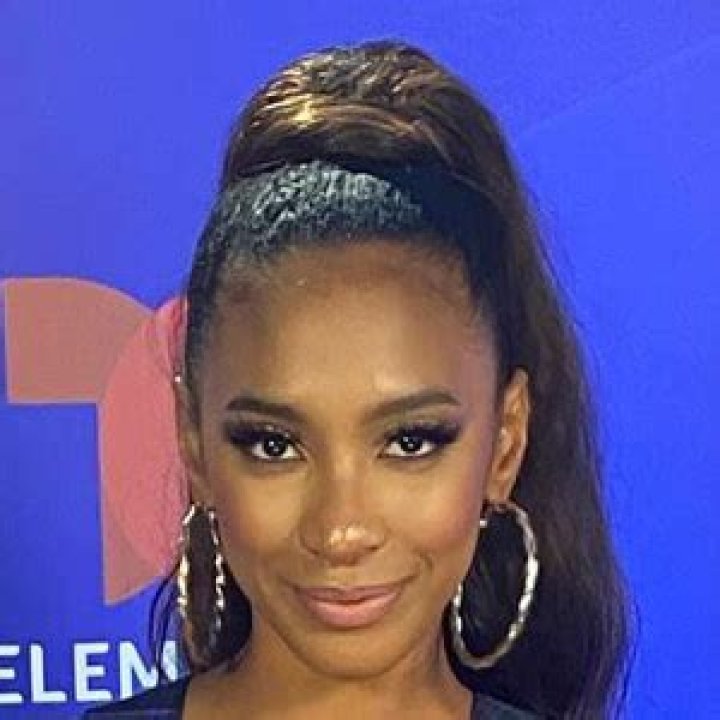 Tracy Lopez Height, Weight, Net Worth, Age, Birthday, Wikipedia, Who, Nationality, Biography