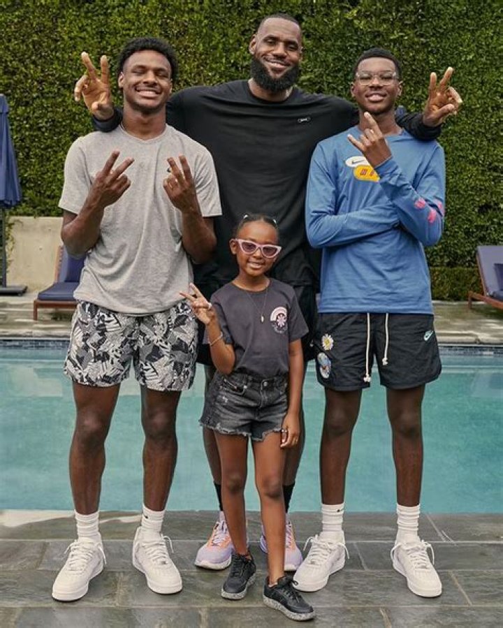 
Van Jefferson Now Has Another “Champ” After His First Son Vanchi Jefferson aka VJ – Here Is More On His 3 Kids & Family 