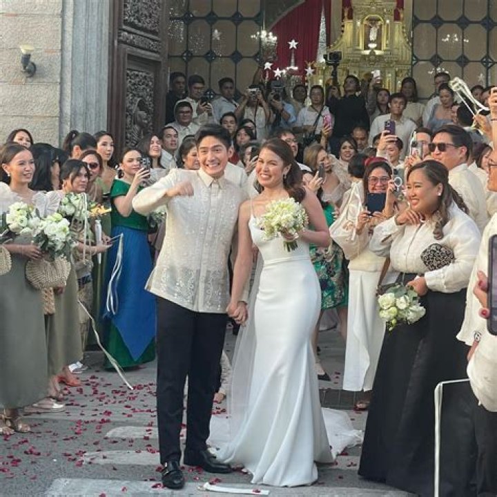
Who Are Mary Ann And Roberto Domingo, Robi Domingo Parents? Ethnicity And Religion 