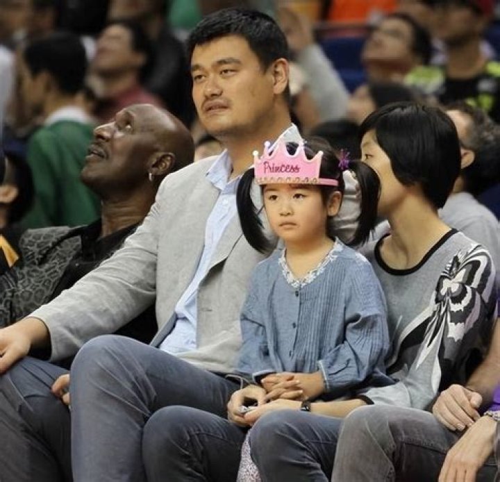 
Who are Yao Ming Parents? Yao Ming Biography, Parents Name and More 